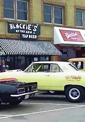 Blackies Newport Beach: John Birch Society HQ 1960s