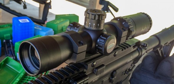 You won't see a lot of Zombie features on this Weaver Kaspa-Z, but you will get a great deal on a general purpose AR optic.
