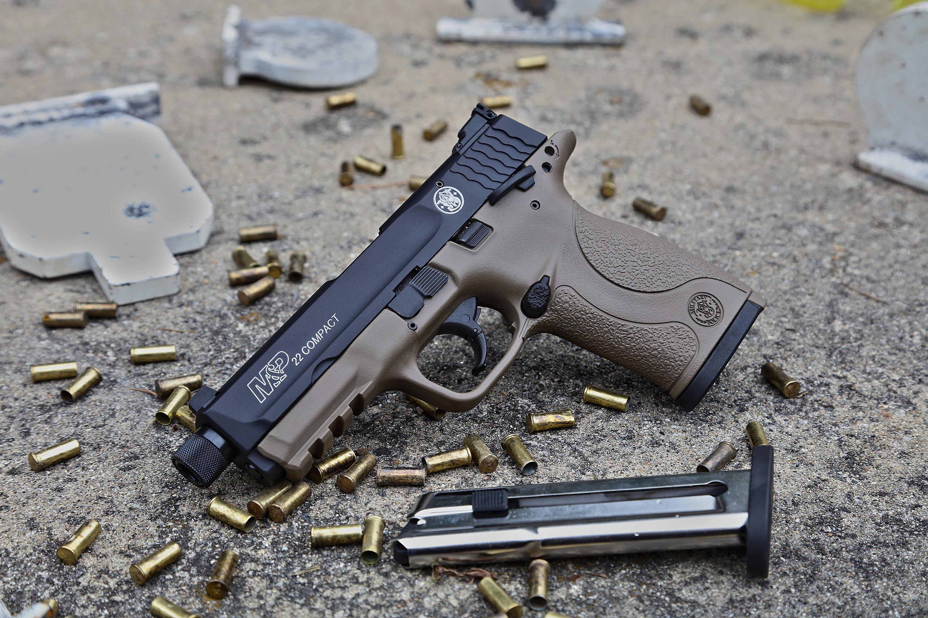 Smith & Wesson Expands M&P 22 Compact Pistol Series with New Cerakote